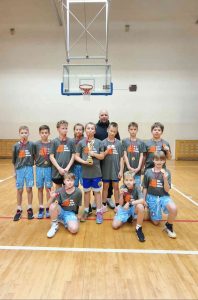 1. vieta Ziemeļa rajona sacensībās basketbolā!