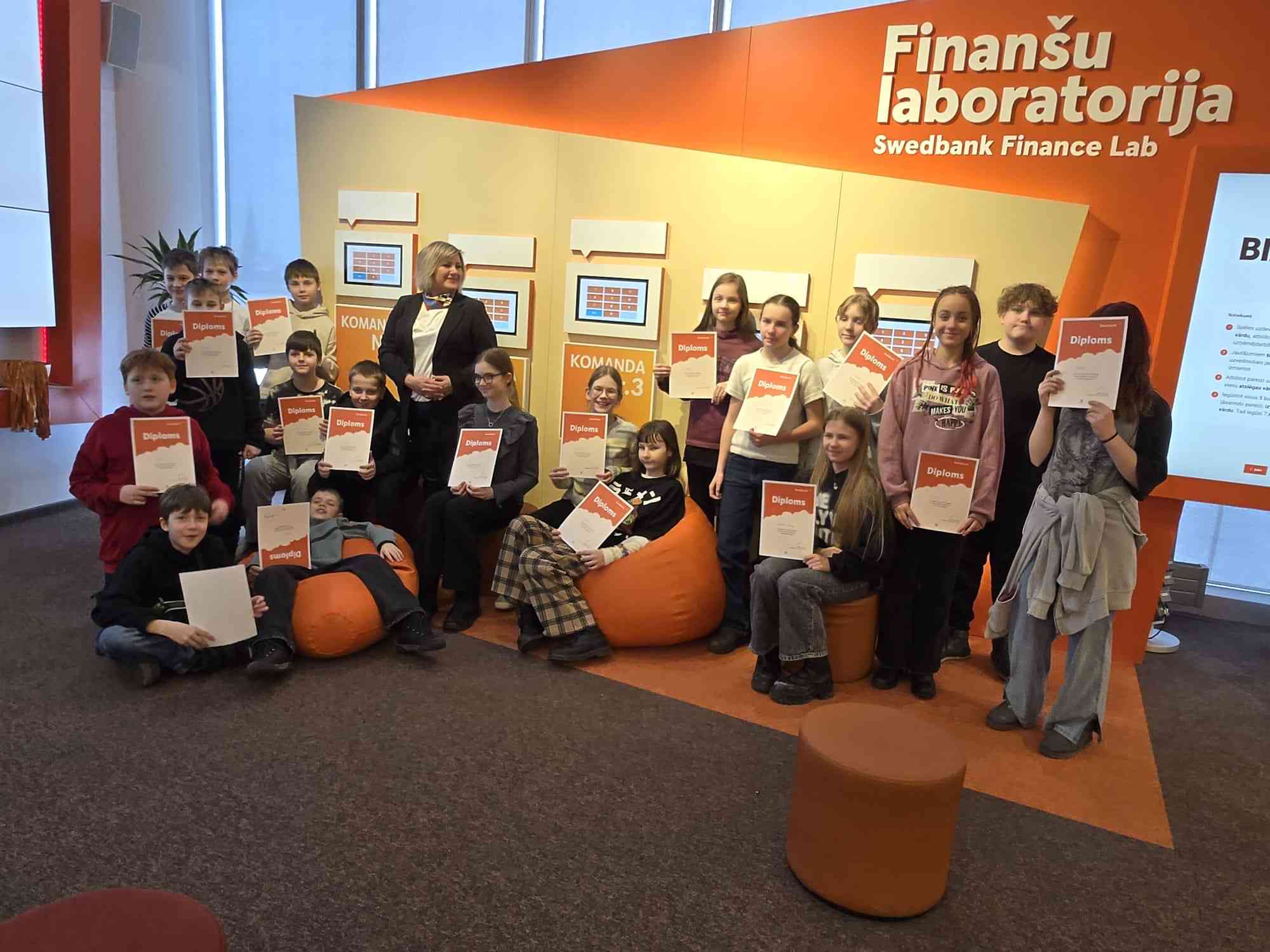 5.a klase Swedbank Finanšu laboratorijā, 05.02.2026.
