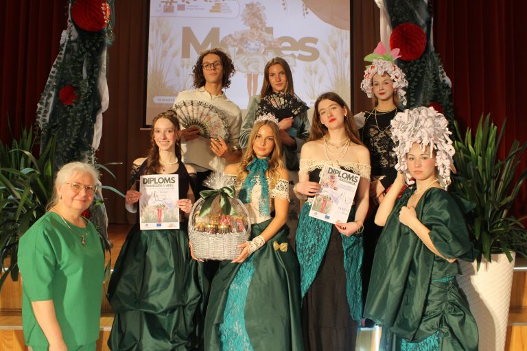 10. - 12. klašu modes skate “Zaļais Glamūrs”, 2026.