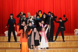 Skolas teātra studijas "Kastanis"