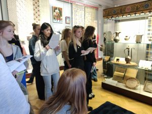 10.a un 10.d klase muzejā “Rīgas Birža”.