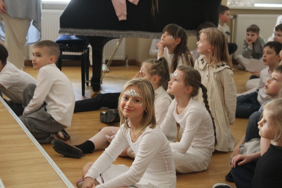 Sākumskolas pasākums - ballīte "Aprīļa pilieni", 10.04.2026.