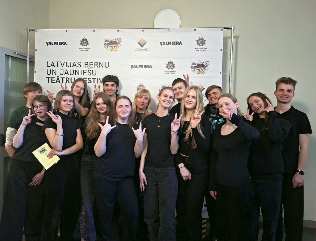 XIX Latvijas bērnu un jauniešu teātru festivāls “...un es iešu un iešu!”