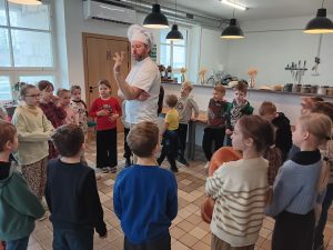 1.a un 1.b klase maizes ceptuvē "Grauda spēks".