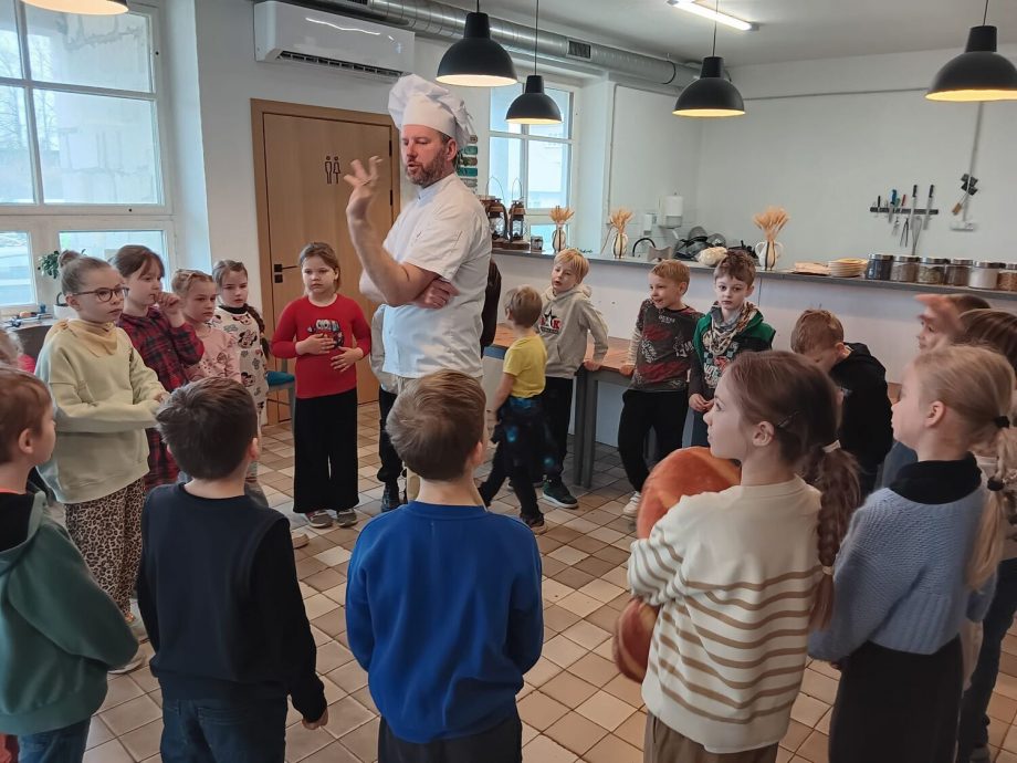 1.a un 1.b klase maizes ceptuvē "Grauda spēks".